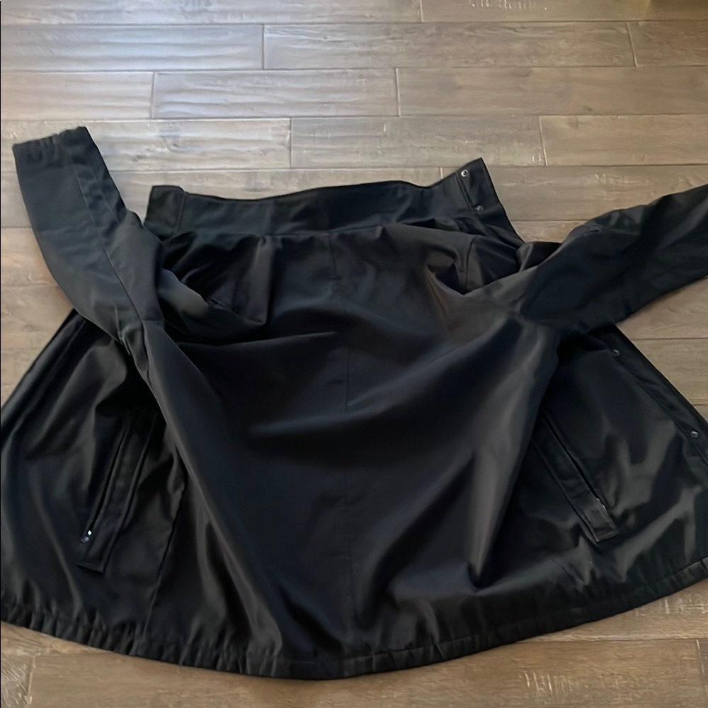 Kenneth Cole Reaction Black Raincoat Water-Resistant Lightweight